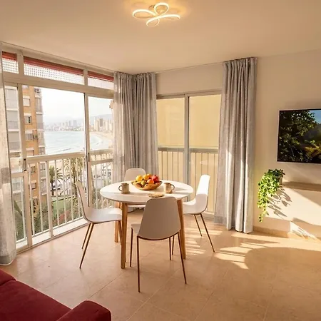 Rita Home Benidorm Carabelas 2 *